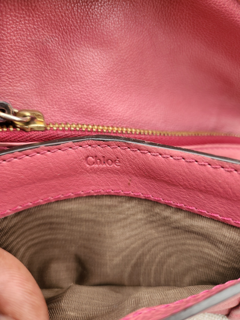 CHLOE Authentic Mauve Pink Leather Clutch with Gold-Tone Hardware - Picture 14 of 16